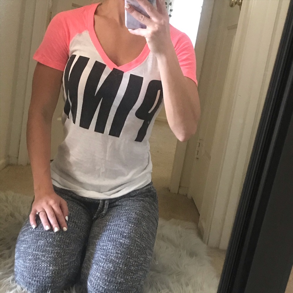 VS PINK Tee
